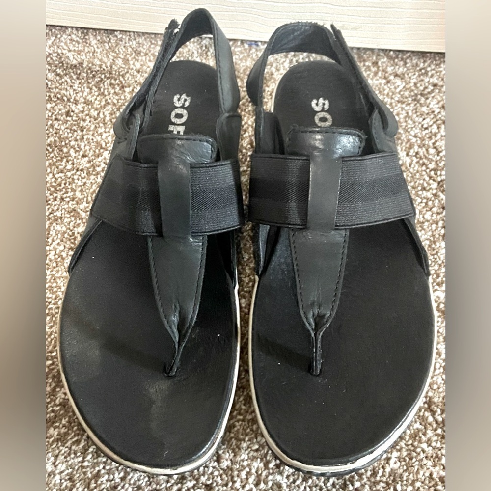 Sorel Out N About Plus Thong Sandals Women's Size 8